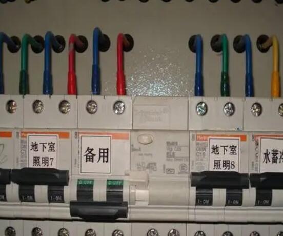 照明配電箱安裝要求與規范是什么？